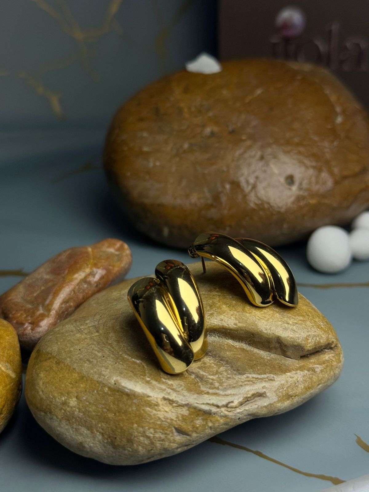 WhatsApp Image 2026-03-14 at 3.09.24 AM (1) Luna Curve Studs - Image 1